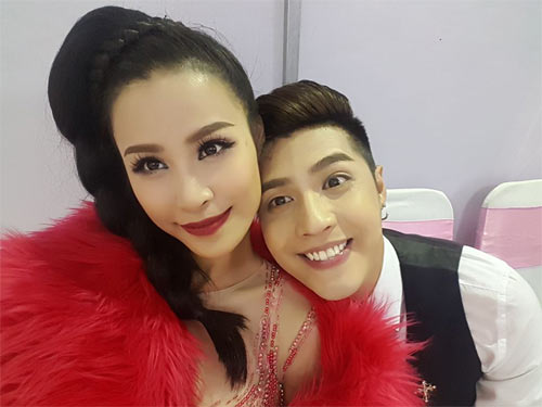 Jennifer Phạm khoe bụng bầu amp;#34;vượt mặtamp;#34; trước ngày lâm bồn - 9