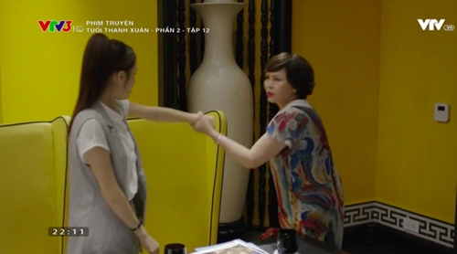 Tuổi thanh xuân 2: Mạnh Trường nắm tay kéo Nhã Phương đi trước mặt Kang Tae Oh - 11