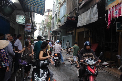 Tin mới nhất: Sốc với hiện trường vụ cháy ở Sài Gòn khiến 6 người chết thảm - 11