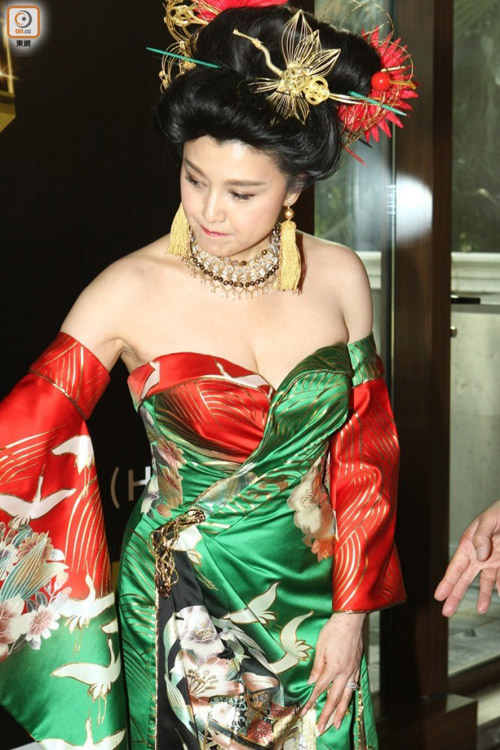 Hoa hậu Nhật Bản 45 tuổi vẫn diện kimono gợi cảm như thiếu nữ - 3