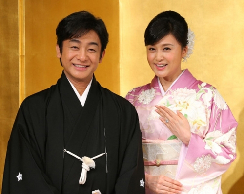 Hoa hậu Nhật Bản 45 tuổi vẫn diện kimono gợi cảm như thiếu nữ - 6