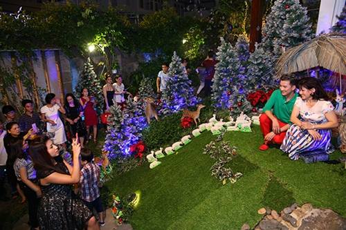 Đón Noel, nhà Đàm Vĩnh Hưng tan hoang sau khi công khai trả nợ cho mẹ - 12
