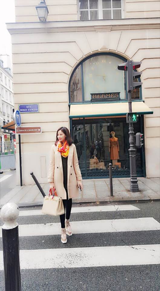 Hai con nhưng con dâu của tỷ phú Hoàng Kiều còn đẹp hơn Ngọc Trinh - 11