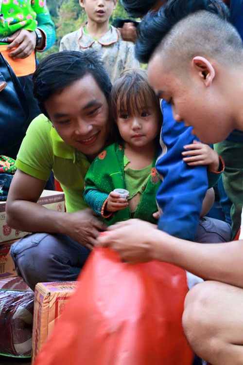 Sau amp;#34;hoa hậu nhíamp;#34; Sơn La, amp;#34;soái ca nhíamp;#34; Yên Bái lại đang đốn tim cư dân mạng - 7