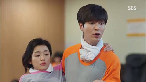 Huyền thoại biển xanh tập 11: Vì yêu, Lee Min Ho sẵn lòng làm trò amp;#34;siêu lầyamp;#34; thế này! - 7