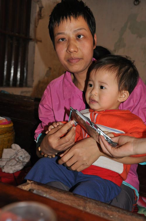 Nếu bạn mệt mỏi với con cái, nhìn người mẹ này để thấy khao khát được chăm con lớn nhường nào - 8