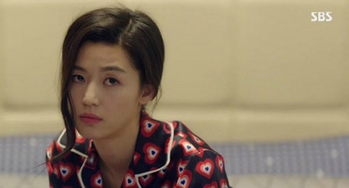 Huyền thoại biển xanh tập 12: Lee Min Ho kịp thời giải cứu Jeon Ji Hyun vào phút chót - 8