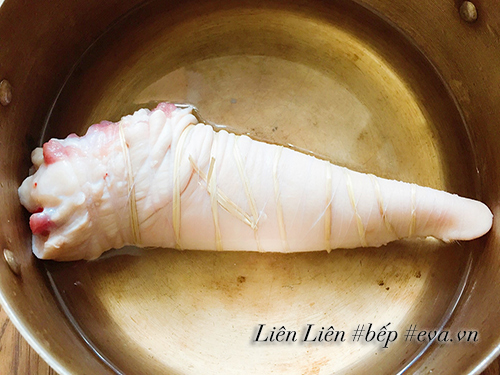 Tai heo cuộn mộc nhĩ giòn sần sật ngon đến amp;#39;giật mìnhamp;#39; - 7