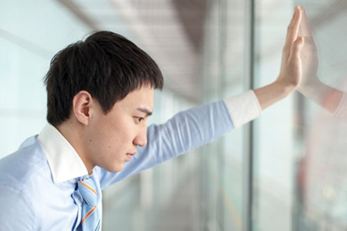 Nửa đêm nhận tin nhắn: “Em đang ngủ với sếp”, tôi cũng chỉ biết cắn răng chấp nhận - 3