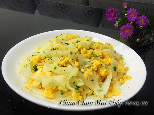 Đơn giản với củ cải trắng xào trứng thơm ngon - 8