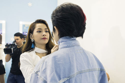 Ngắm Chi Pu, Gil Lê ân cần chăm sóc nhau trong kỳ nghỉ lễ - 6