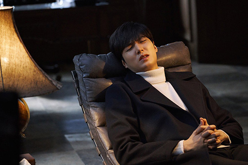 Huyền thoại biển xanh tập 13: Trong quá khứ, Lee Min Ho và Jeon Ji Hyun đã amp;#34;cùng chếtamp;#34; như thế này! - 1