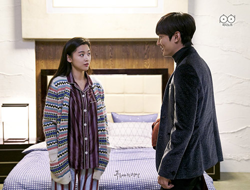 Huyền thoại biển xanh tập 13: Trong quá khứ, Lee Min Ho và Jeon Ji Hyun đã amp;#34;cùng chếtamp;#34; như thế này! - 7