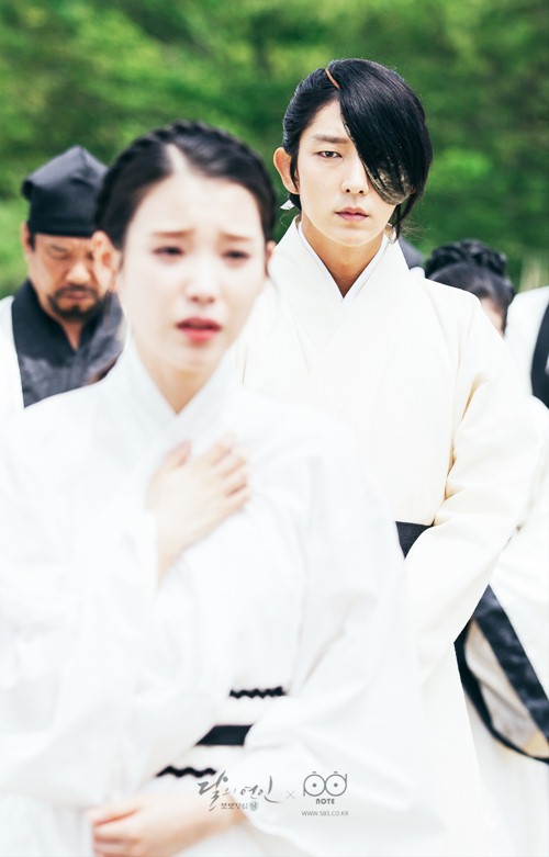 Nhìn lại màn ảnh 2016: Có 10 phim Hàn sau đây đừng bao giờ xem lại! - 3