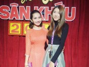 Giải trí - Ngọc Quyên, Kim Hiền, Phạm Thanh Thảo rạng rỡ cúng Tổ nghề tại Mỹ