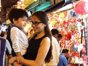 Giải trí - Sao Việt 24h: Hoa hậu Diễm Hương hạnh phúc khi con trai xoa dịu những vết thương lòng