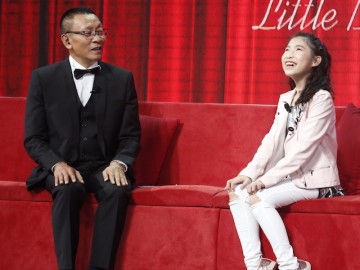 MC Lại Văn Sâm bất lực khi nghe cô bé lai Hàn Quốc lập luận chuyện bố mẹ cãi nhau