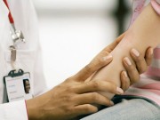 Làm mẹ - Bé 5 tuổi hay kêu mỏi tay chân có phải do thiếu canxi?