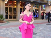 Xem ăn chơi - Hà Phương nổi bật bên dàn nghệ sĩ quốc tế tại LHP ở Mỹ