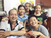 Giải trí - 4 đứa con của danh hài Đức Hải "cự tuyệt" không theo nghề bố vì nghèo