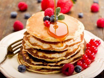 Bánh pancake với chảo chống dính mẹ làm bao nhiêu bé cũng ăn hết sạch