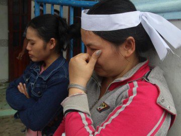 Hậu bão số 12: Khánh Hòa tan hoang như bình địa, người chết tăng không ngừng