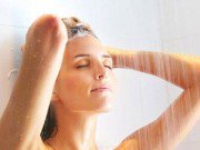 Sức khỏe - Nên tắm vào ban đêm hay buổi sáng?