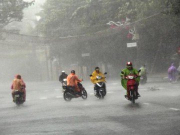 Tin mới về cơn bão số 14: Đã suy yếu thành áp thấp gây mưa cực lớn trên diện rộng