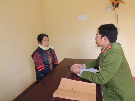 Khởi tố người giúp việc bạo hành, tung hứng bé gái 1 tháng tuổi ở Hà Nam