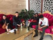 Tin tức - Lộ chiêu “độ hàng” “mỹ nam” trong đường dây bán dâm cho quý bà