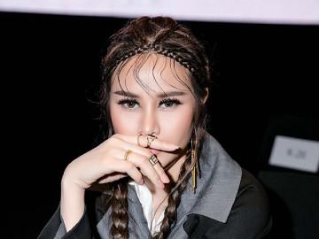 Sella Trương xuất hiện cực ngầu mà sexy với “phong cách Mỹ”