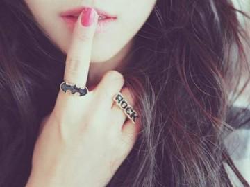 Gửi phụ nữ: Nếu không thể mạnh mẽ, hãy chọn một bờ vai để khóc nhưng đừng chọn bừa