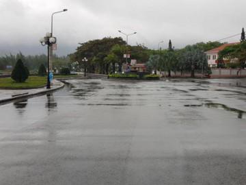 Bão Tembin đổi hướng: Bão có xu hướng yếu dần nhưng vẫn giật cấp 11 khi vào đất liền