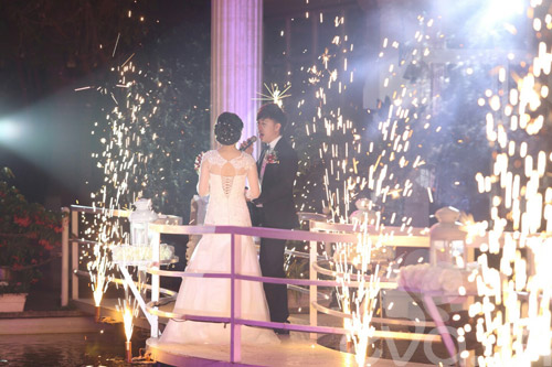 Toàn cảnh đám cưới lung linh của Minh Vương M4U - 3