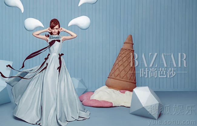 'Người tình' của Đường Yên  trong bộ ảnh này là những viên kẹo, cây kem ngọt ngào.
