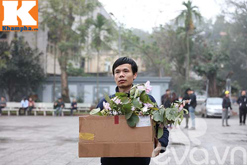 Bí thư Đinh La Thăng đến viếng NS Trần Lập - 26