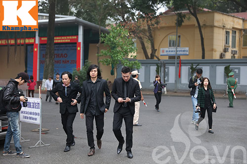 Bí thư Đinh La Thăng đến viếng NS Trần Lập - 30