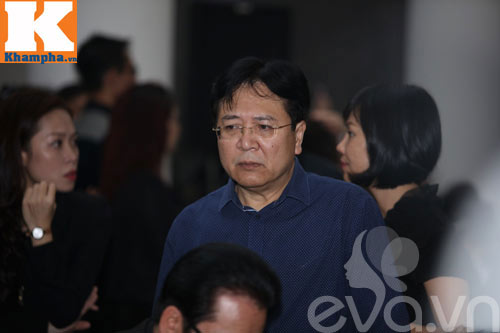 Bí thư Đinh La Thăng đến viếng NS Trần Lập - 16