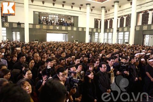 Đoàn xe motor tiễn đưa nhạc sĩ Trần Lập về nơi an nghỉ - 29