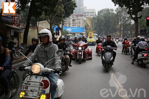 Đoàn xe motor tiễn đưa nhạc sĩ Trần Lập về nơi an nghỉ - 10