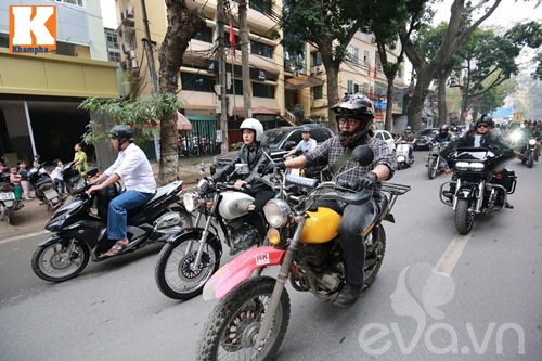 Đoàn xe motor tiễn đưa nhạc sĩ Trần Lập về nơi an nghỉ - 11