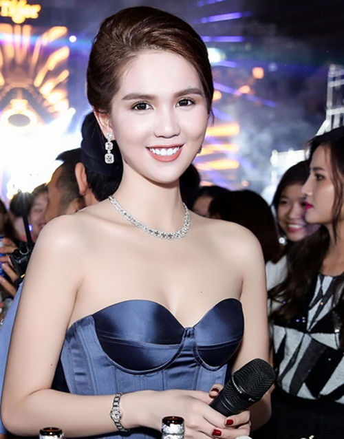 Mải yêu đại gia, Ngọc Trinh đã đánh mất vòng eo 56? - 1