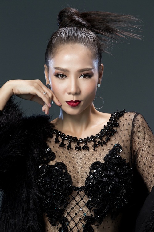 Công bố giám khảo The Voice 2017: Bất ngờ thay, Thu Minh ngồi ghế nóng cùng 3 đàn em - 3