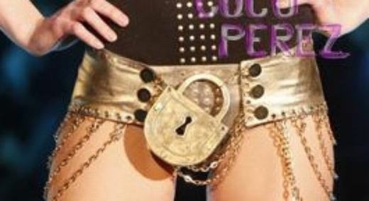 Tự dùng khóa trinh tiết rồi đánh mất chìa, người đàn bà khốn khổ kêu cứu - 1