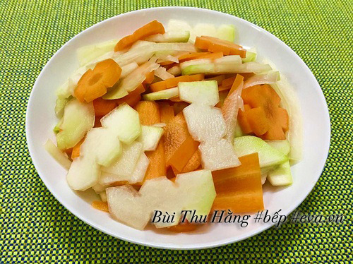 Bữa cơm chiều nhiều món hấp dẫn - 7