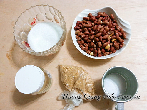 Kẹo lạc giòn tan mời khách ngày Tết - 1