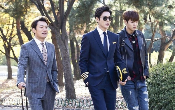 Hành động lịch thiệp như Song Joong Ki, Lee Min Ho cũng ấm áp và tuyệt vời - 3