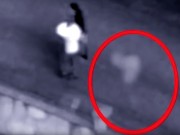 Tin tức - Video: Xôn xao 'bóng trắng' bí ẩn bám theo cặp vợ chồng giữa đêm khuya