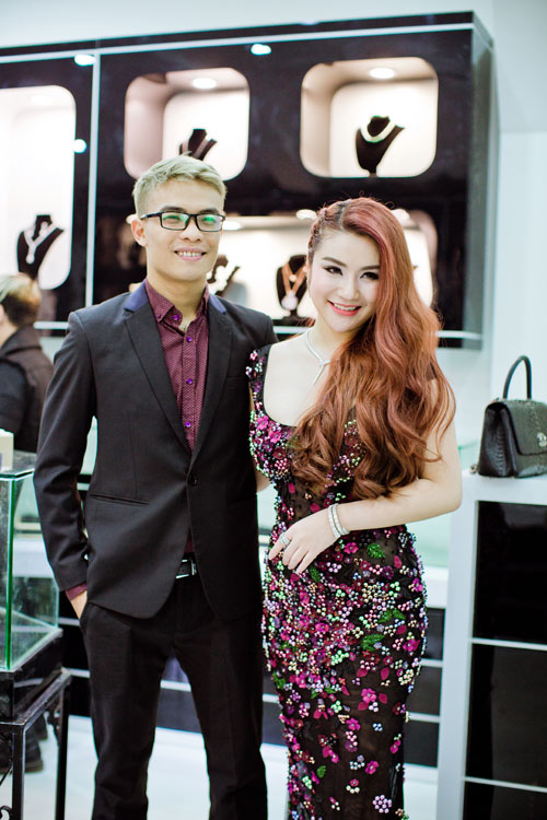 Cao Thái Sơn phanh ngực, Thúy Hằng quyến rũ dự sự kiện đầu năm - 4