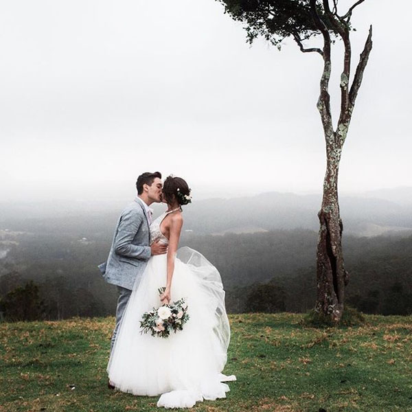 Đám cưới vạn người mơ của cặp đôi nổi tiếng cộng đồng mạng quốc tế - 10